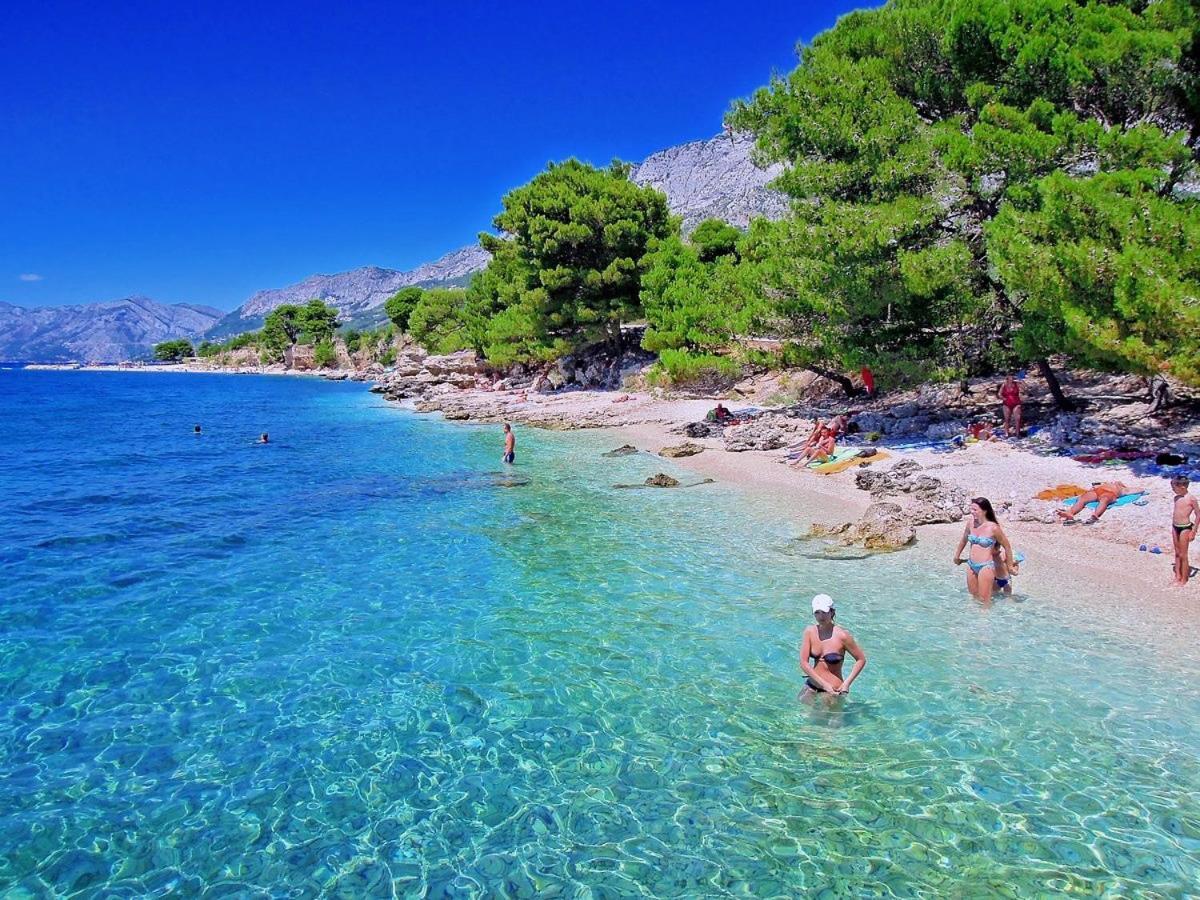 Pansion Knezovic Hotel Baška Voda Buitenkant foto